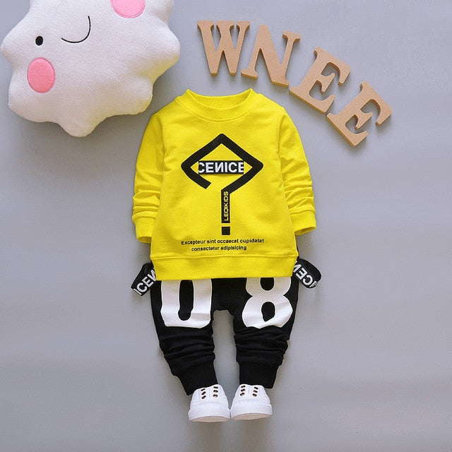 Boys And Girls Fashion Two Pieces Set