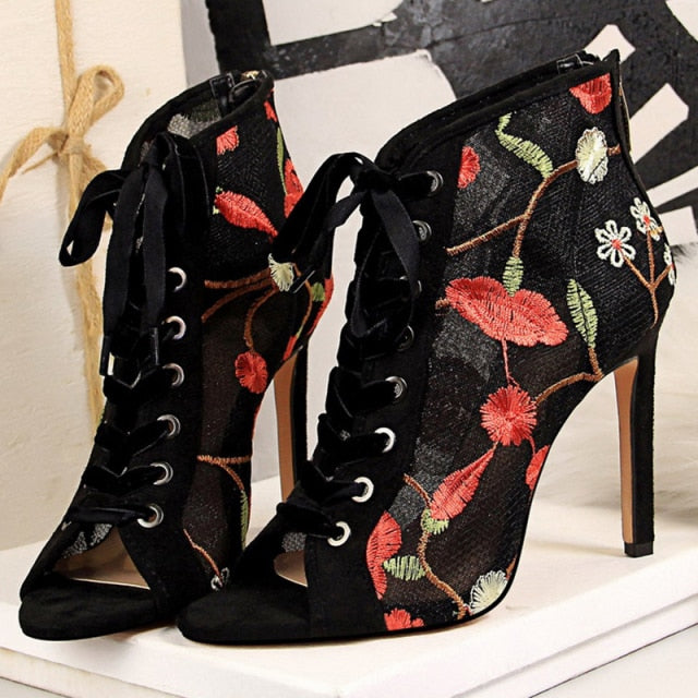 Women Designer 10.5cm Fetish High Heels Mesh Sandals Floral Lace Up Peep Toe Sandals