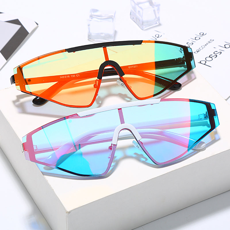 Sophisticated Rimless Rectangular Fashion 2020 Oversized Unisex Sunglasses.