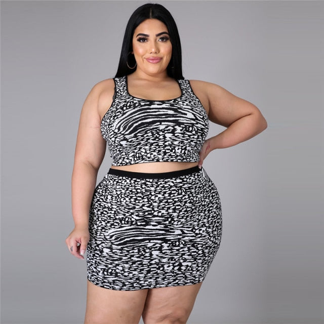 Plus size women Casual print two piece set crop top and mini skirt