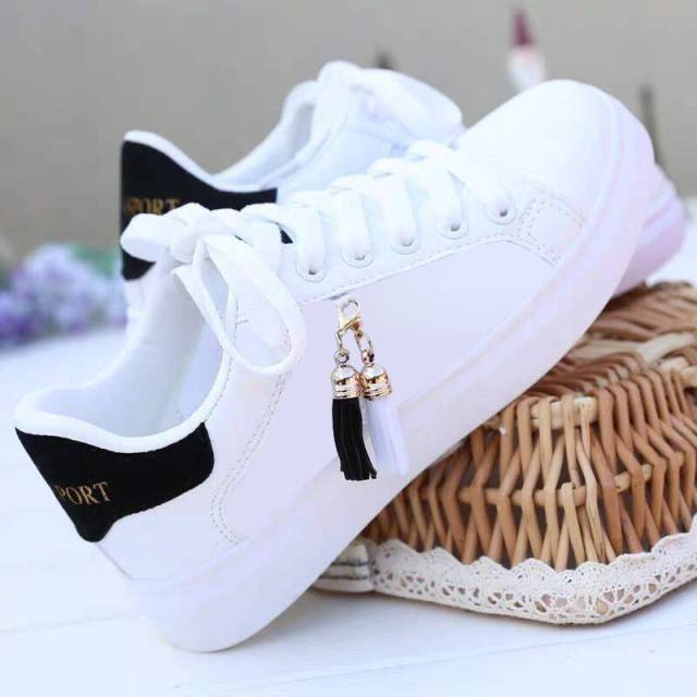 Comfortable Women Casual Shoes Lightweight Lace-up Breathable Mesh Shoes